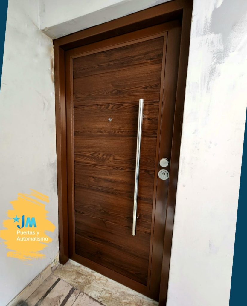 PUERTA PRINCIPAL