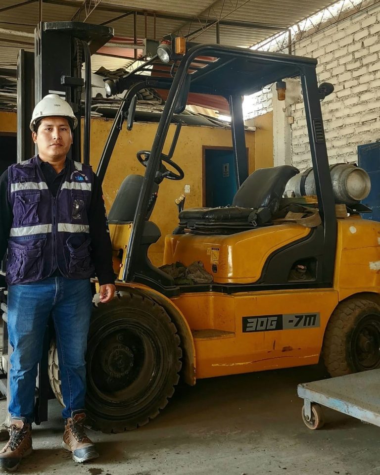 instaladores de puertas electricas con panel importado, puerta seccional