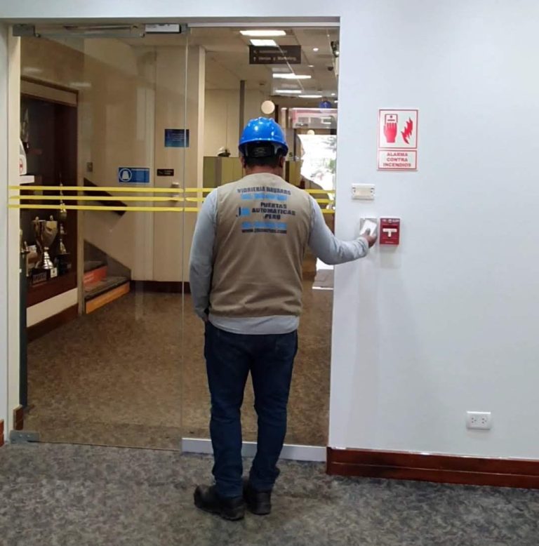 Puerta biométrica